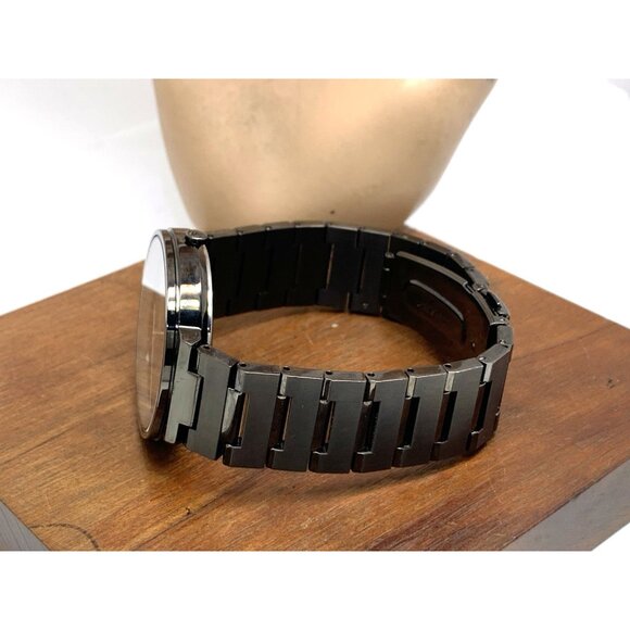 Seiko Men's Watch SNE481 Essentials Solar Black Dial Date Stainless Steel 40mm - Picture 9 of 13